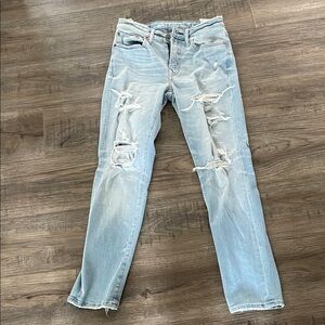 American Eagle Outfitters Light Blue Distressed Skinny Jeans